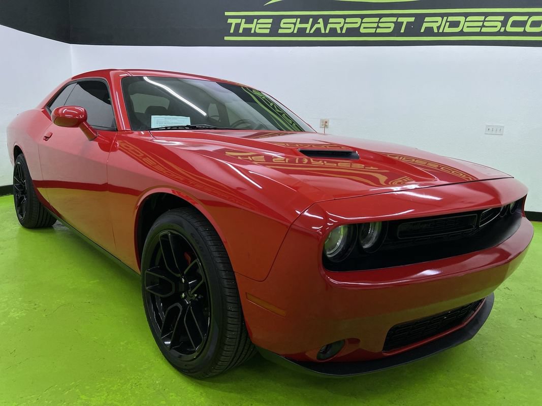 Used 2022 Dodge Challenger SXT w/ Blacktop Package RWD image 2