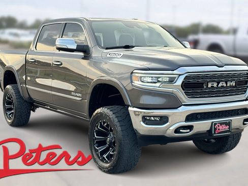 Used 2022 RAM 1500 Limited w/ Off-Road Group AWD/4WD image 1