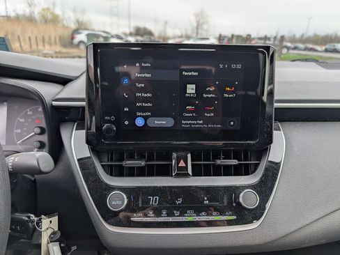 Used 2023 Toyota Corolla LE w/ Carpet Mat Package (TMS) image 16