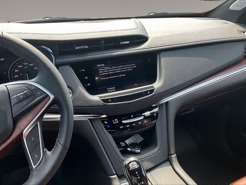 New 2026 Cadillac XT5 Premium Luxury w/ Driver Assist Package FWD image 7