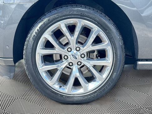 Used 2018 Ford Expedition Platinum image 34