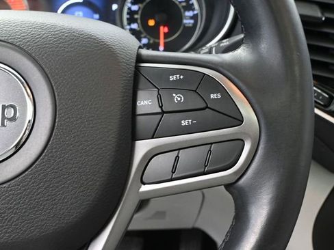 Used 2019 Jeep Cherokee Limited w/ Trailer Tow Group image 30