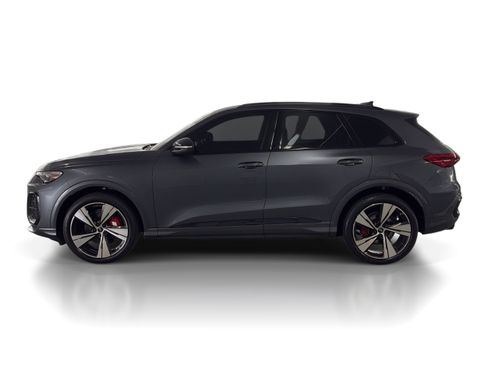 New 2025 Audi SQ5 Premium Plus image 2