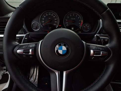 Used 2015 BMW M4 Coupe image 10