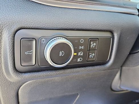 Used 2023 Ford Explorer Limited w/ Equipment Group 301A image 31