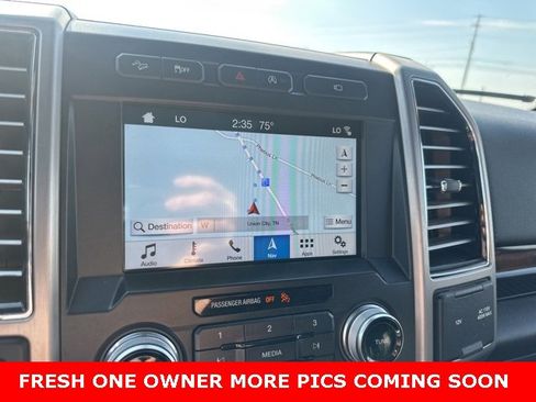 Used 2017 Ford F150 Platinum w/ Equipment Group 701A Luxury image 22