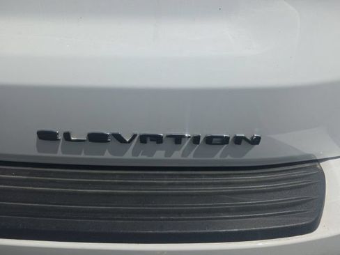 Used 2026 GMC Yukon Elevation w/ Elevation Premium Package AWD/4WD image 11