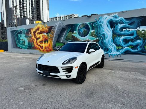 Used 2018 Porsche Macan S AWD/4WD image 1