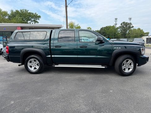 Used 2011 Dodge Dakota Big Horn w/ Utility Group AWD/4WD image 2