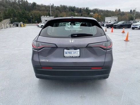 Certified 2023 Honda HR-V LX image 11