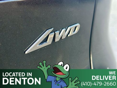 Used 2025 Genesis GV70 2.5T image 11