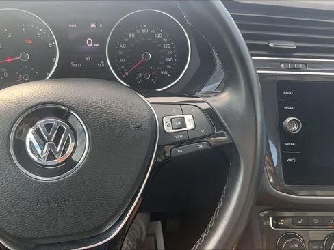 Used 2019 Volkswagen Tiguan SE w/ Panoramic Sunroof Package FWD image 25