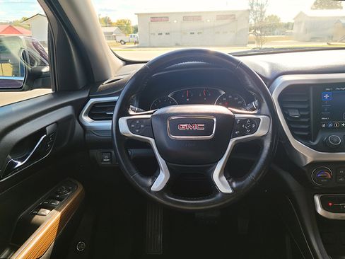 Used 2020 GMC Acadia SLE w/ Driver Convenience Package image 10