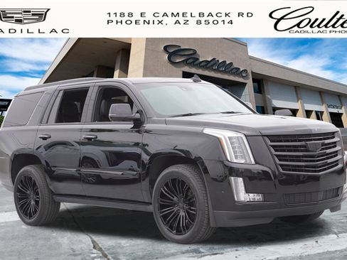 Used 2018 Cadillac Escalade Platinum image 4