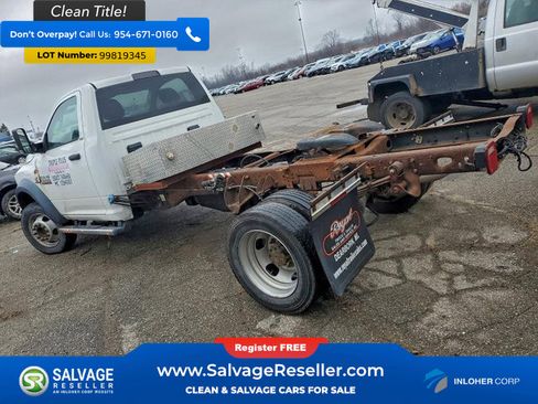 Used 2017 RAM 5500 SLT w/ Quick Order Package 29G SLT image 3