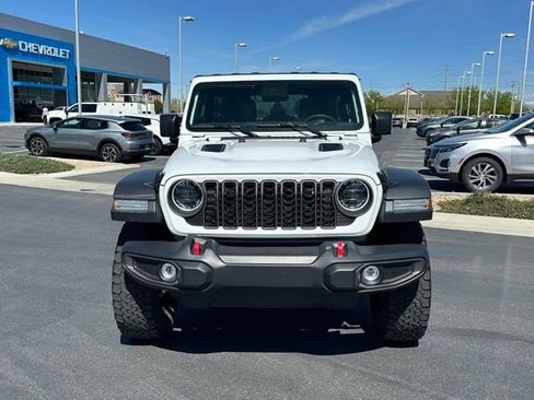 Used 2025 Jeep Wrangler Unlimited Rubicon AWD/4WD image 29