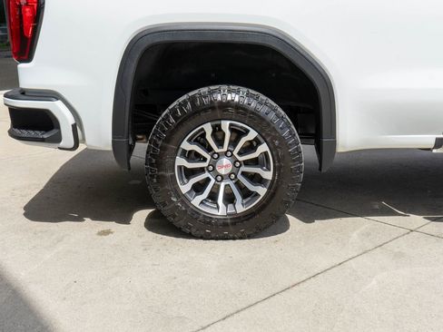 Certified 2023 GMC Sierra 1500 AT4 w/ AT4 Premium Package AWD/4WD image 37