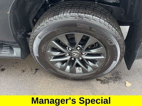 Used 2023 Lexus GX 460 Premium image 49