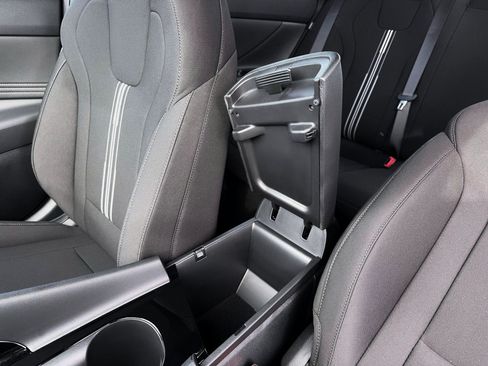 New 2026 Hyundai Elantra Sport FWD image 18