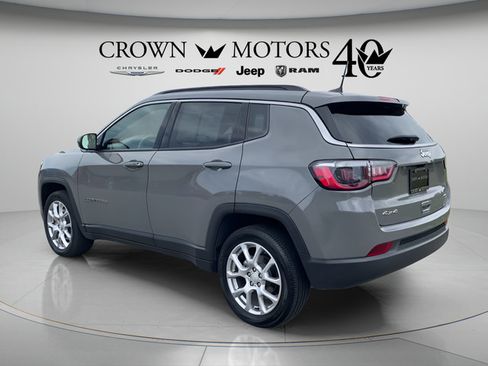 Used 2023 Jeep Compass Latitude AWD/4WD image 7
