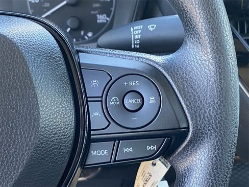 Certified 2025 Toyota Corolla LE image 25