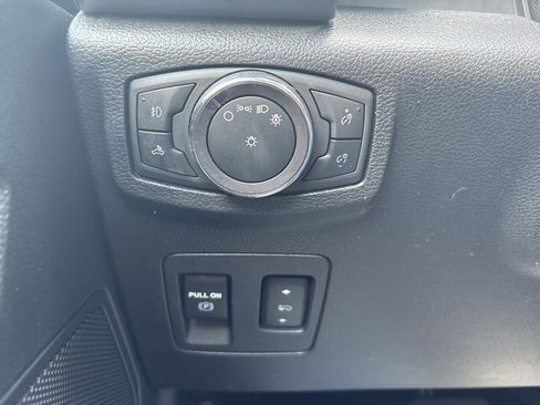 Used 2018 Ford F150 XLT w/ Equipment Group 302A Luxury image 22