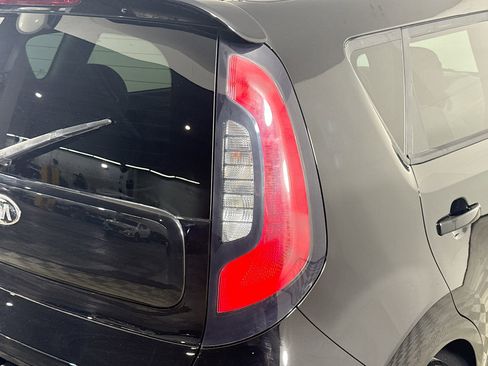 Used 2018 Kia Soul image 32