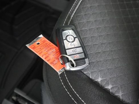 Certified 2024 Ford Escape Active AWD/4WD image 37