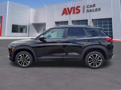 Used 2025 Chevrolet TrailBlazer LT AWD/4WD image 10