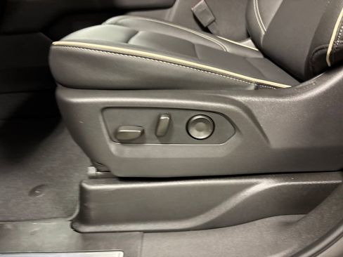 New 2026 GMC Yukon Elevation w/ LPO, Elevation Black Package image 24