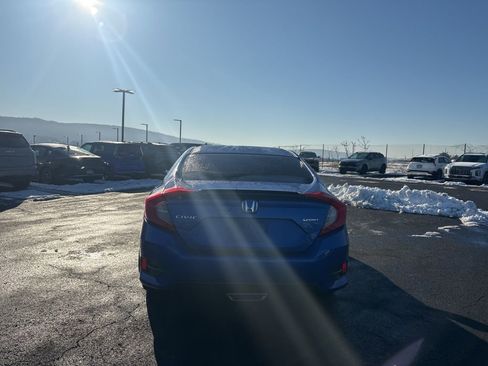 Used 2019 Honda Civic Sport image 4