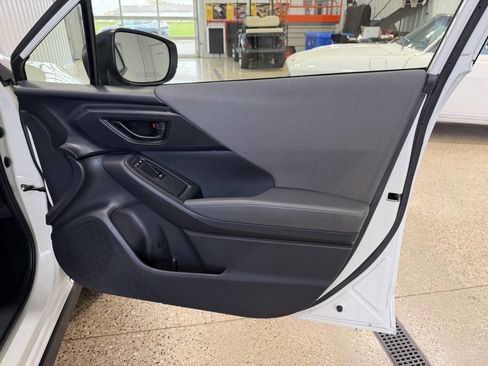 Used 2024 Subaru Crosstrek 2.0i image 15