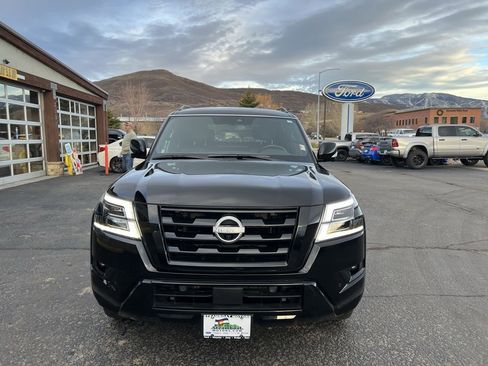Used 2024 Nissan Armada SL w/ Midnight Edition Package image 8