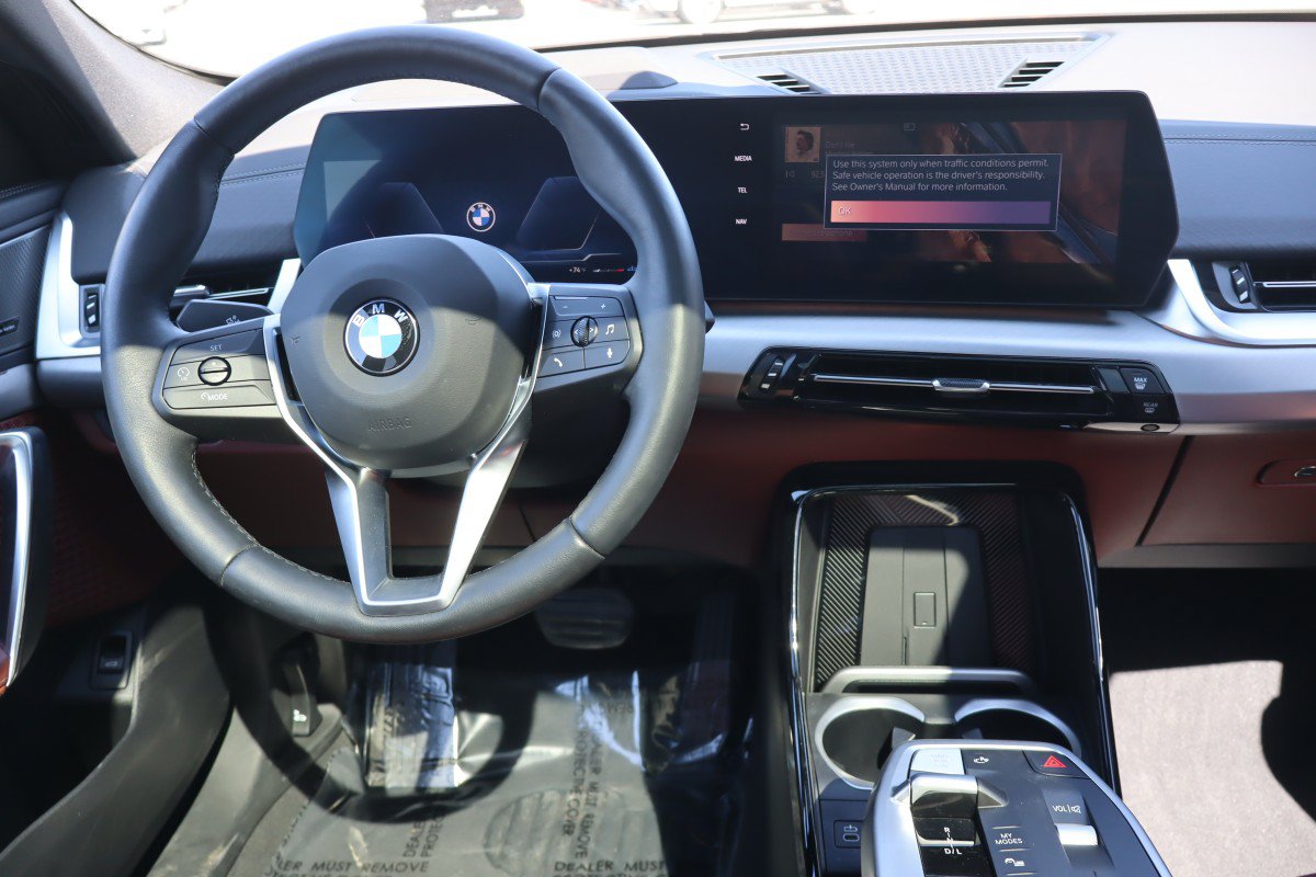 Used 2026 BMW X2 xDrive28i AWD/4WD image 17