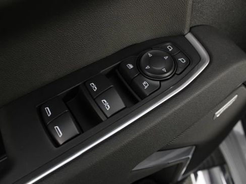 New 2026 GMC Sierra 1500 SLT AWD/4WD image 16