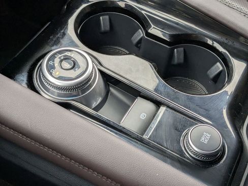 Used 2025 Ford Explorer Platinum w/ LUX Leather Package image 24