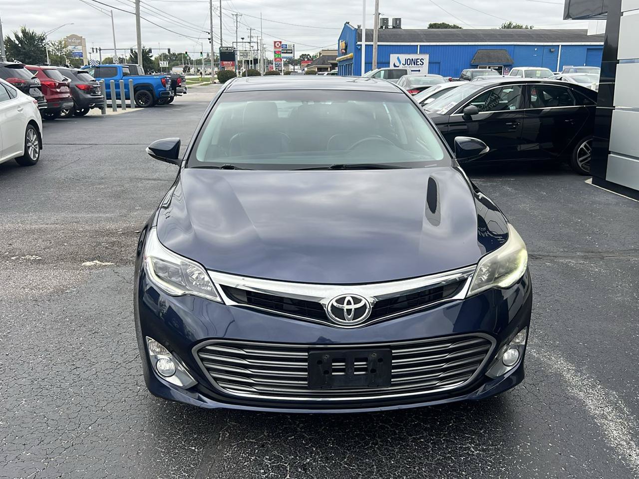 Used 2014 Toyota Avalon Limited FWD image 8