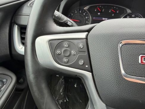 Used 2024 GMC Terrain SLT AWD/4WD image 4