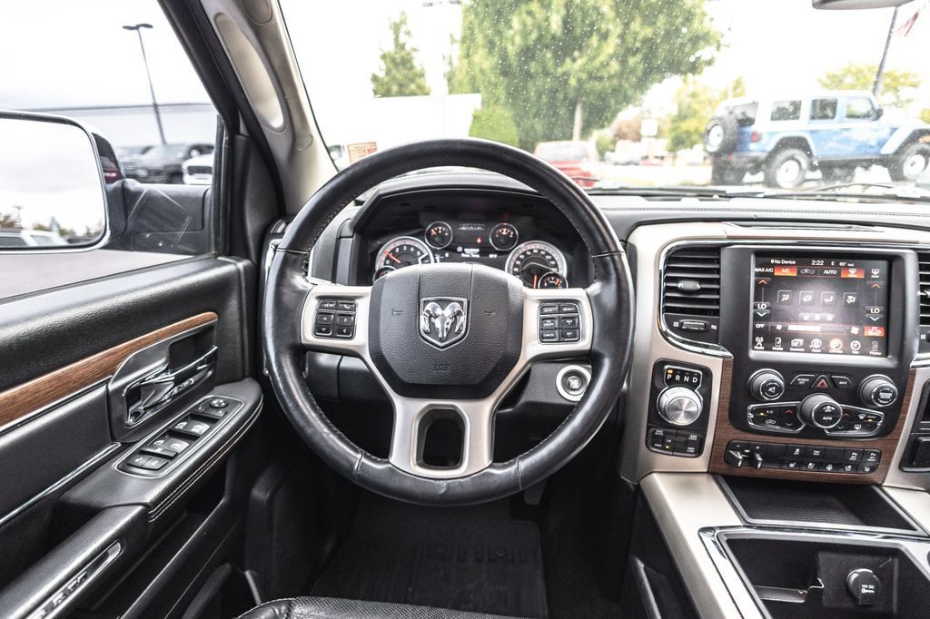 Used 2015 RAM 1500 Laramie w/ Convenience Group AWD/4WD image 27