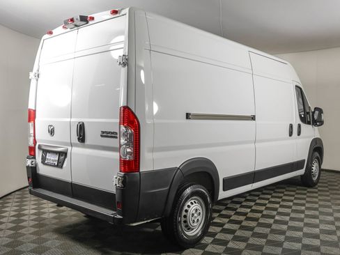 Used 2025 RAM ProMaster 3500 w/ Convenience Group FWD image 15