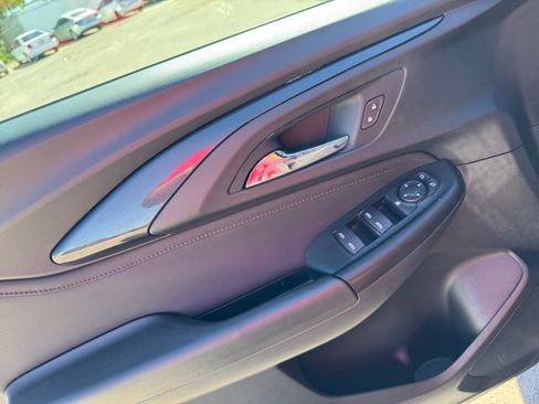 Used 2021 Chevrolet TrailBlazer RS w/ Technology Package image 11