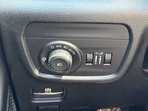 New 2026 Jeep Grand Cherokee L Limited w/ Limited Altitude Package image 33