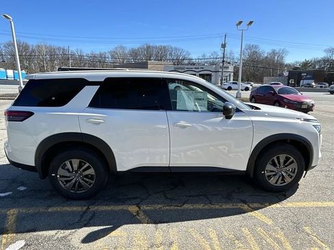 New 2026 Nissan Pathfinder S AWD/4WD image 9