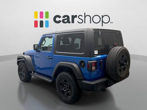 Used 2022 Jeep Wrangler Sport AWD/4WD image 3