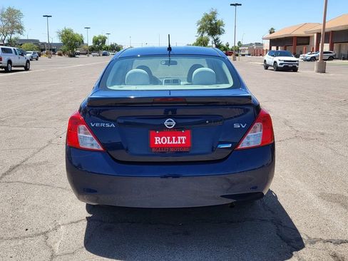 Used 2014 Nissan Versa SV w/ Convenience Package FWD image 7