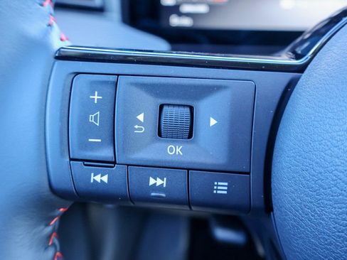 New 2026 Nissan Kicks SR image 10