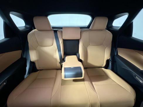 Used 2026 Lexus RX 350h w/ Convenience Package image 33