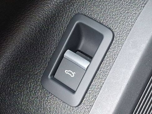 Certified 2022 Audi Q5 Premium w/ Premium Plus Package AWD/4WD image 28