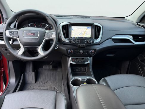 Used 2024 GMC Terrain SLT w/ Infotainment Package II AWD/4WD image 2