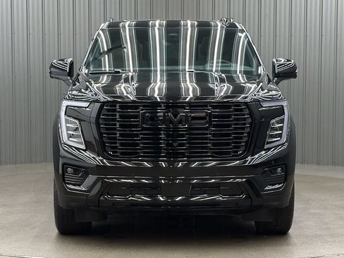 Used 2026 GMC Yukon Denali w/ Denali Reserve Package AWD/4WD image 8